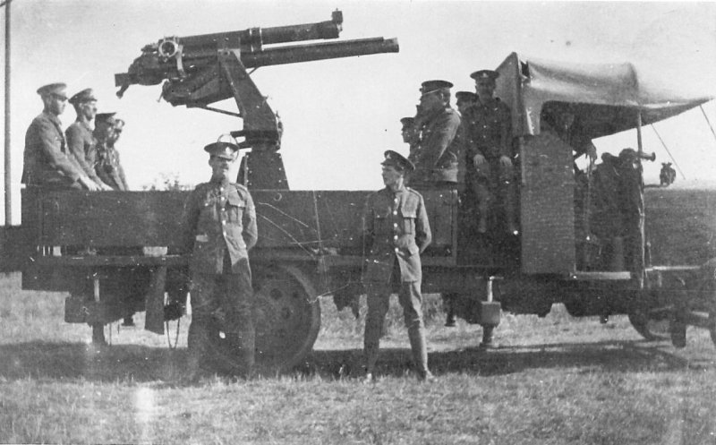 13pr 9cwt Anti-aircraft gun on a J-Type Thorneycroft lorry manned by 120 AA Section RGA at the School of AA Artillery, July 1917 (RAHT)